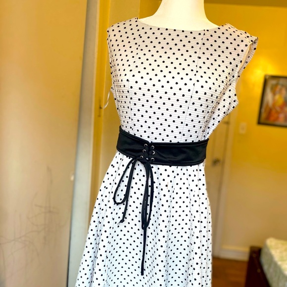 Gabby Skye - Picture 2 of 2